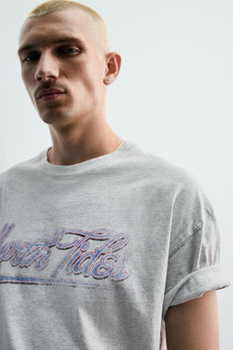 CAMISETA LAVADA TEXTO ESTAMPADO / Gris vigor? - Zara фото 5