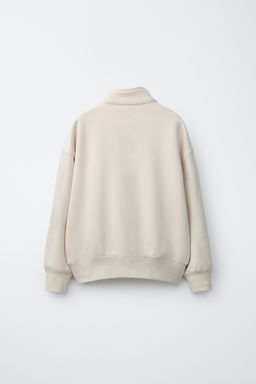 SUDADERA B?SICA ETIQUETA / Crudo