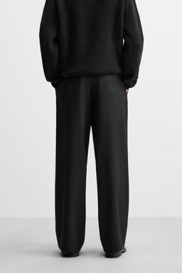 WIDE-FIT PLEATED TROUSERS - Zara фото 3
