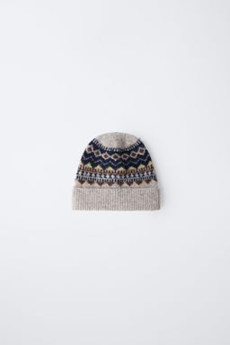 JACQUARD KNIT BEANIE