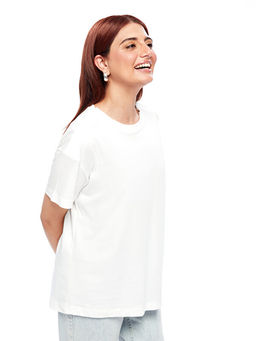 Bisiklet Yaka D?z K?sa Kollu Oversize Kad?n Ti??rt