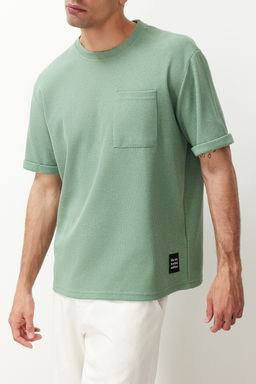 TRENDYOL MAN Siyah Oversize/Genis Kesim K?sa Kol Cepli Etiket Detayl? T-Shirt TMNSS23TS00077 - Trendyolmilla фото 6