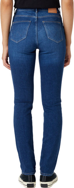 Джинсы женские