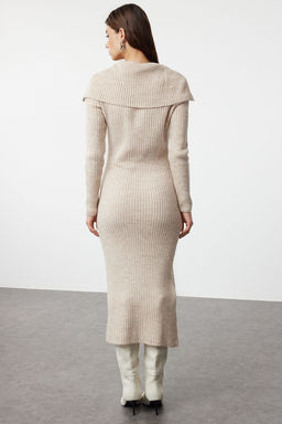 TRENDYOLMILLA Antrasit Midi Triko Yumusak Dokulu Devrik Yaka Elbise TWOAW25EL00016  фото 12