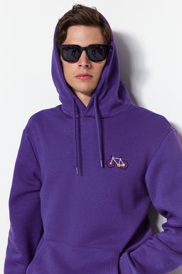 TRENDYOL MAN Antrasit Regular/Normal Kesim Minimal Nak?s Ici Polar/S?cak Tutan Sweatshirt TMNAW24SW00096