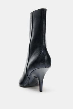 CRACKLED HEEL ANKLE BOOTS - Zara фото 4