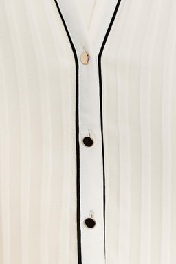 CONTRAST TRIM PLEATED BLOUSE - Zara фото 16