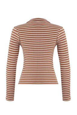 Wardrobe Essentials  Vizon Cizgili Dugmeli Slim/Vucuda Oturan Orme Bluz | TWOAW26BZ00011 - Trendyolmilla фото 6