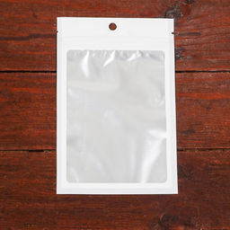 Цена за 100 шт. Пакет дой пак с окном, с еврослотом, белый, 12?18 см,200 мкм