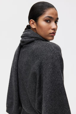 Jersey oversize con detalle de bufanda - H&m фото 4
