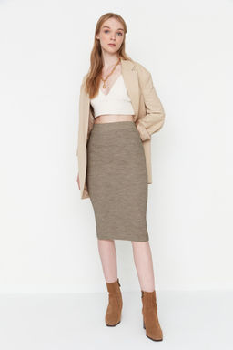 TRENDYOLMILLA Siyah Midi Kalem Triko Etek TWOAW20DU0006