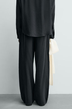 PANTAL?N FLUIDO RELAXED FIT / Negro - Zara фото 11