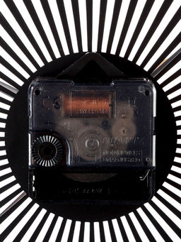 Часы настенные интерьерные «Вихрь», бесшумные, плавный ход, d=40 см, металл, чёрные