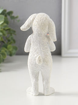 Фигурка полистоун Белая зайка с букетом розовых цветов, 16 см