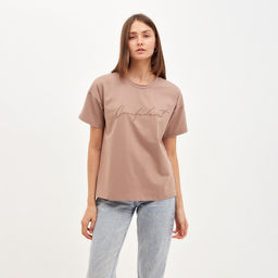 Футболка женская MINAKU Confident бежевая, размер 44