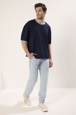 TRENDYOL MAN Ekru Boxy Fit/Kare Kesim Yumusak Doku Interlok Kumas T-Shirt TMNSS25TS00078