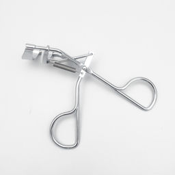 Zinger Зажим для ресниц металлический / Classic EYE-117, серебристый  фото 2