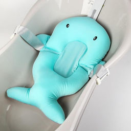 Подкладка - матрасик для купания детская «Кит», цвет голубой