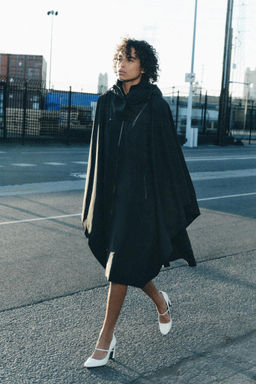 WATER-REPELLENT OVERSIZED CAPE ZW COLLECTION - Zara фото 2