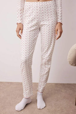 Beyaz-Cok Renkli Cicekli Kurdele Detayl? Dokulu Pike Kumas Orme Pijama Tak?m? THMAW26PT00069