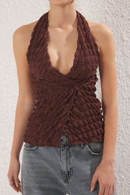 Trendyolmilla Siyah Premium Dokulu Boyundan Baglamal? Crop Buzgulu Orme Bluz TWOSS24BZ00389 фото 11