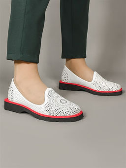 Туфли модельные на выход и на работу 210-06-08