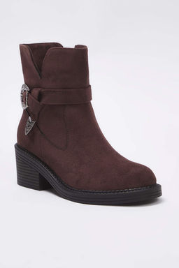 Kahverengi Suet Metal Toka Detayl? Yuvarlak Burun Blok Topuklu Kad?n Bot
TAKAW26BO00077 - Trendyolmilla фото 4
