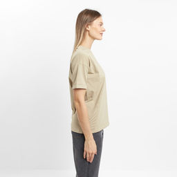 Футболка женская «Сердце», цвет хаки, размер 44