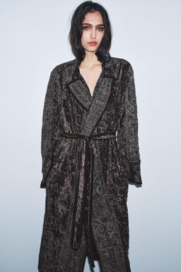 ZW COLLECTION LIMITED EDITION EMBROIDERED VELVET KIMONO - Zara фото 2