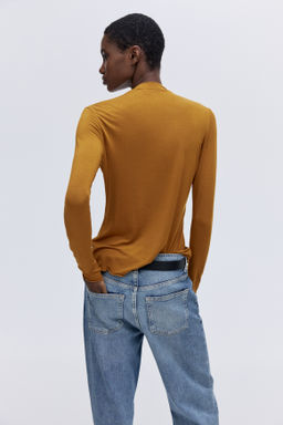 Top con cuello perkins - H&m фото 7