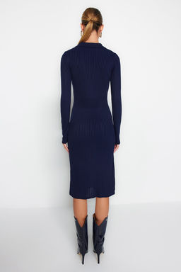 TRENDYOLMILLA Siyah Midi Triko Polo Yaka Elbise TWOAW22EL1376  фото 40