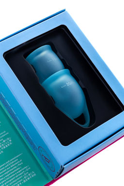 Менструальная чаша Satisfyer Feel Confident, 2 шт в наборе, силикон, голубой