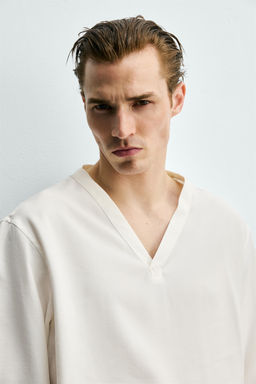 CAMISA FLUIDA CUELLO PICO / Blanco - Zara фото 5