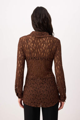 Kahverengi Duz Fitted/Vucuda Oturan Gomlek Yaka Uzun Kol Dantel Orme Gomlek TWOSS26GO00173