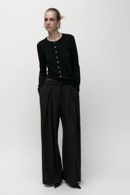 KNIT CARDIGAN WITH GEM BUTTON