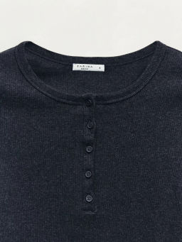 Лонгслив с застежкой на груди / Zarina  фото 10