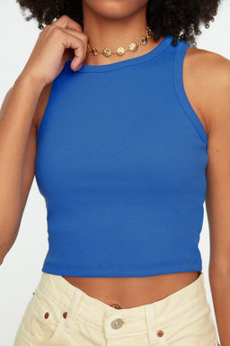 TRENDYOLMILLA Beyaz Fitted/Vucuda Oturan Crop Halter Yaka Fitilli Esnek Orme Atlet TWOSS21AL0050  фото 44