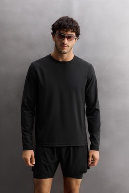 PERFORATED LONG SLEEVE T-SHIRT - Zara фото 11