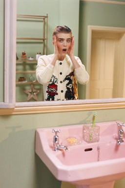 HOME ALONE  CARDIGAN
