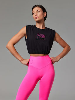 Футболка с открытой спиной