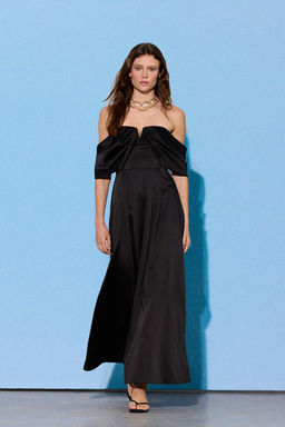 Limited Edition Siyah Dokuma Tafta Maxi Abiye & Mezuniyet Elbisesi TPRSS26AE00090