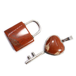 Подвеска Замок с ключом из камня Красная Яшма дарует удачу и достаток