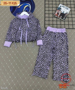 Костюм спортивный для девочки