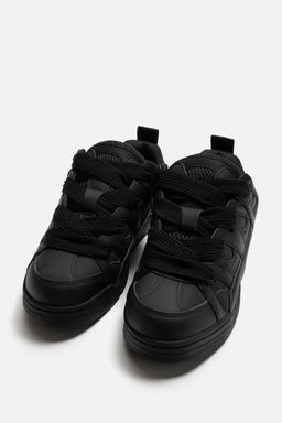 CHUNKY LACE TRAINERS