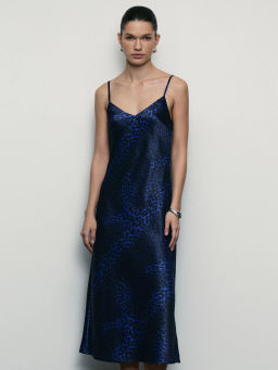 Атласное платье миди на бретелях / Zarina