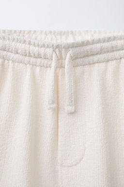 SLIM FIT TEXTURED BERMUDA SHORTS - Zara фото 3