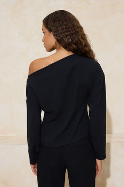 Siyah Kay?k Yaka Dar Kal?p Krep Dokuma Bluz TWOSS26BZ00089