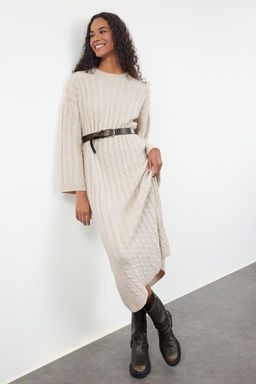 TRENDYOLMILLA Tas Maxi Triko Sac Orgulu Genis Kal?p Elbise TWOAW25EL00078