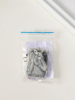 Брелок для ключей на кольце Голова лошади (барельеф), 4 см