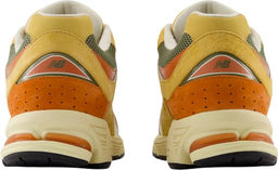 Кроссовки взрослые